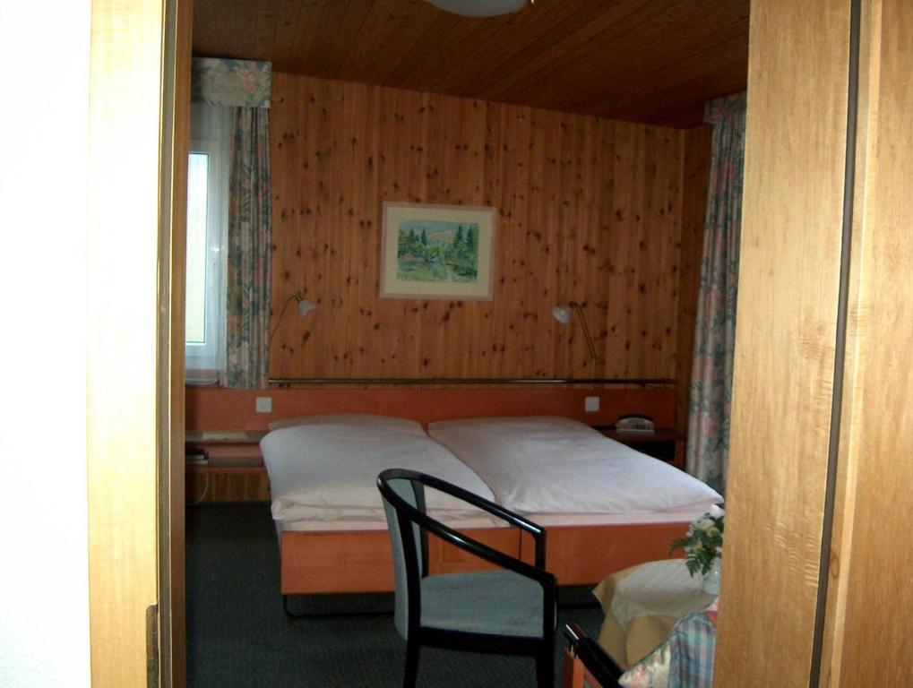 Hotel Restaurant Cristal Braunwald Oda fotoğraf